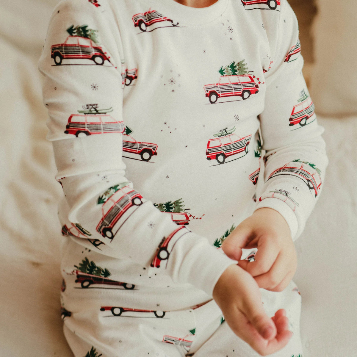 Petit Lem 2pc PJ Set w/Festive Print _Off - White 22HRS63424K - 101 - NorthBoys